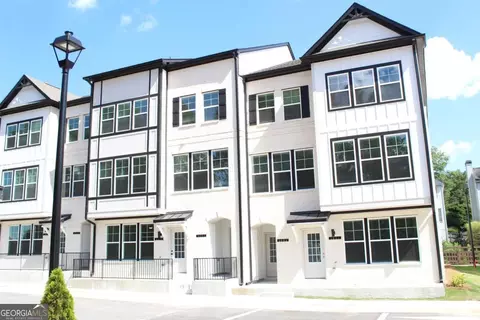 5060 Insperon Ln #32, Peachtree Corners, GA 30092