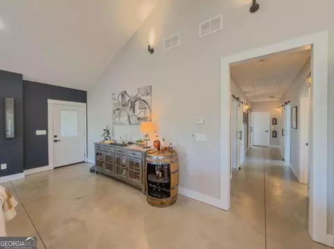 Entry Way - 512 Wheeler Rd, Commerce, GA 30530 photo 2 of 6