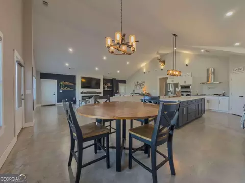 Dining - 512 Wheeler Rd, Commerce, GA 30530 photo 1 of 1