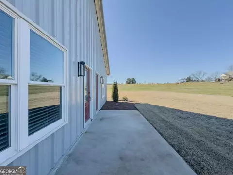 Exterior - 512 Wheeler Rd, Commerce, GA 30530 photo 6 of 11