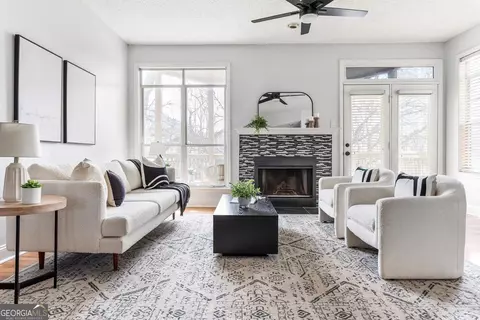 1033 Mcgill Park Ave NE, Atlanta, GA 30312