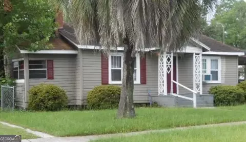 1107 12 Roosevelt St, Waycross, GA 31503