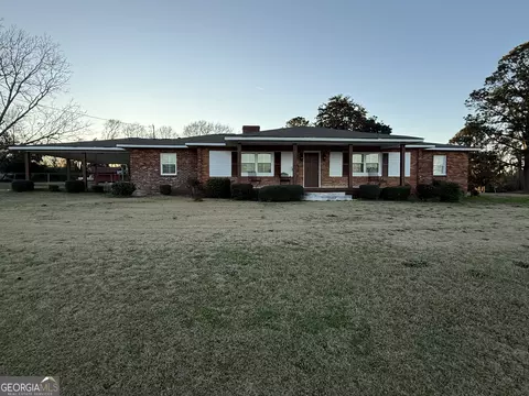 107 Wiggins St, Wrightsville, GA 31096