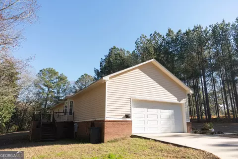 Exterior - 1217 Pine Park Rd, Cairo, GA 39828 photo 4 of 9