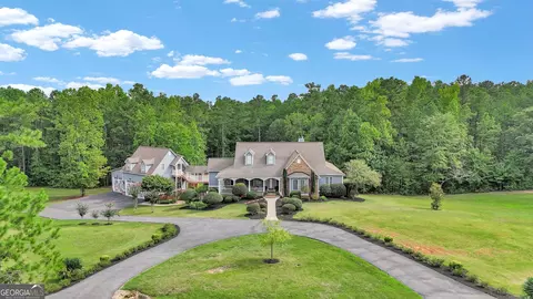 129 Jackson Ridge Ln, Newnan, GA 30263