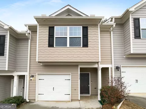 1112 Highwood Ln, East Point, GA 30344