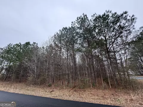 153 Buckeye Trails Dr, Commerce, GA 30530