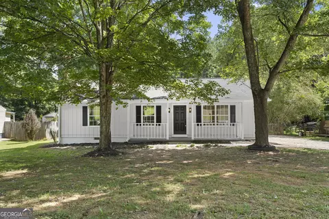 3194 Chippewa Dr, Rex, GA 30273