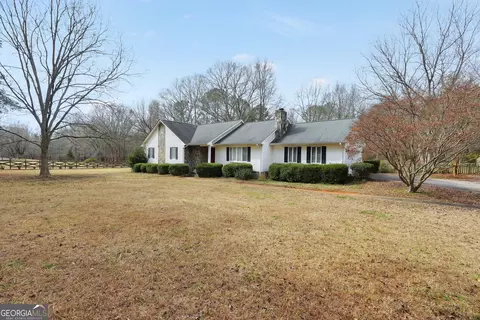 138 Bob White Run, Jackson, GA 30233