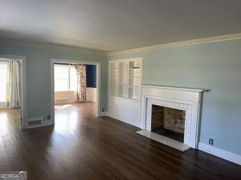 425 Gordon Cir, Lagrange, GA 30240 photo 2