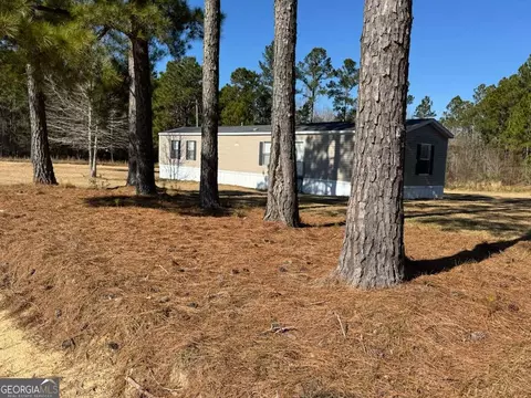 104 Ellen Ln #1, Fitzgerald, GA 31750
