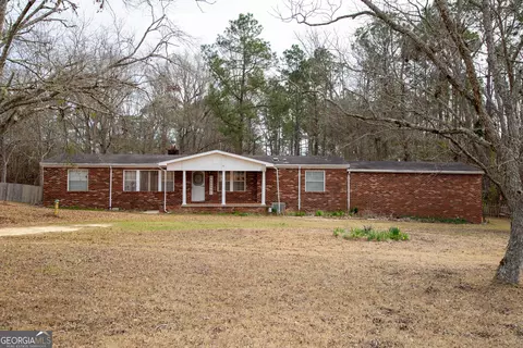 424 Milton Hallman Rd NE, Baxley, GA 31513