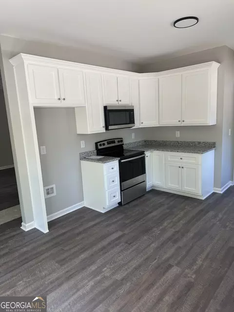 45 N Cary St, Lagrange, GA 30241 photo 3