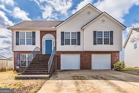 129 Faybrook Dr, Byron, GA 31008