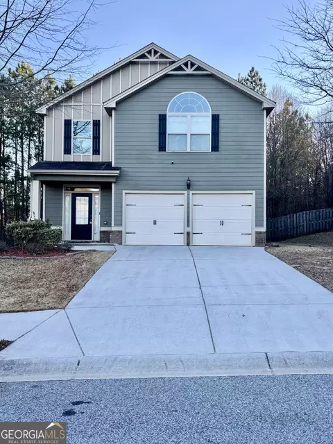 7522 Springbox Dr, Fairburn, GA 30213