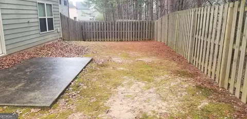 7522 Springbox Dr, Fairburn, GA 30213 photo 3