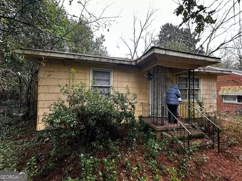 981 Sunnydale Dr, Macon, GA 31217