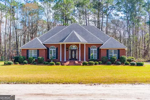 59 Tanglewood Dr, Homerville, GA 31634