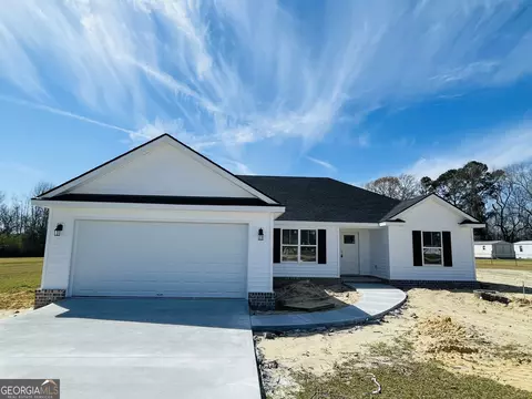 167 Daisy Cir, Glennville, GA 30427