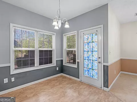 Dining - 321 Hickory Rd, Jackson, GA 30233 photo 2 of 2