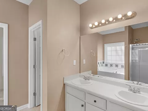 Bath - 321 Hickory Rd, Jackson, GA 30233 photo 1 of 6