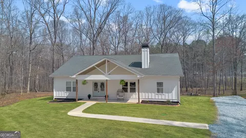 1451 Aqua Rd, Madison, GA 30650