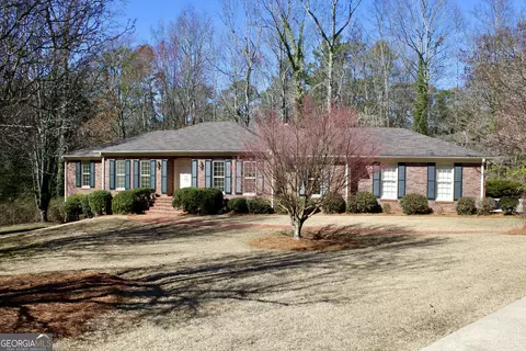 11 Olevia St, Winder, GA 30680