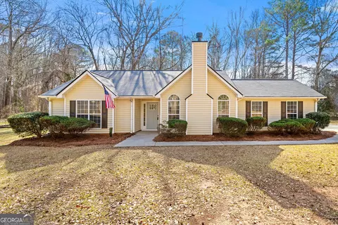 25 Orchard Hills Blvd, Newnan, GA 30263