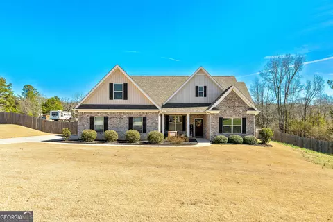 122 Magnolia Trce, Milner, GA 30257