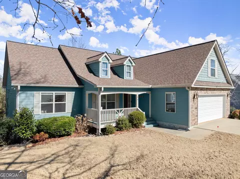 89 Tesnatee Landing Dr, Cleveland, GA 30528