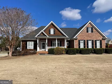 26 Berkshire Dr, Cartersville, GA 30120