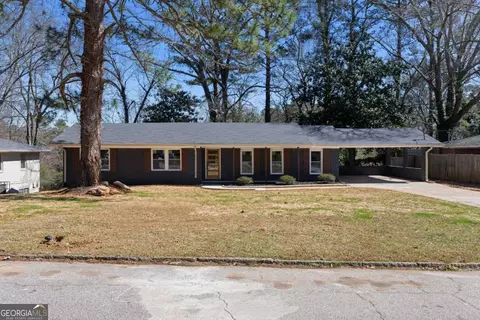 1276 Lee Ann Dr, Decatur, GA 30035