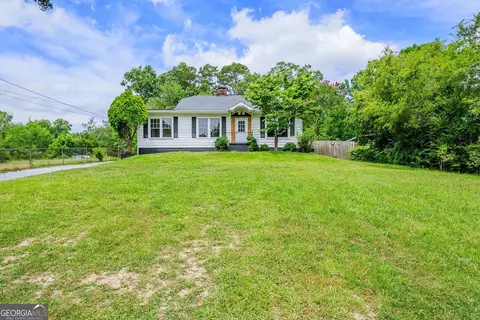 805 N Oakwood St, Rossville, GA 30741