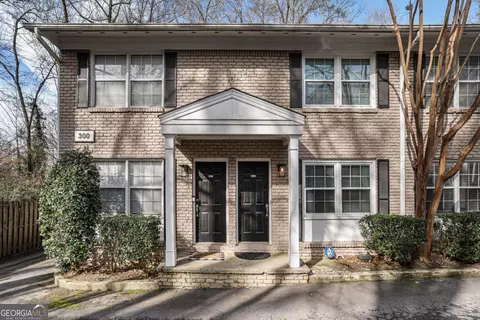 2232 Dunseath Ave NW #302, Atlanta, GA 30318