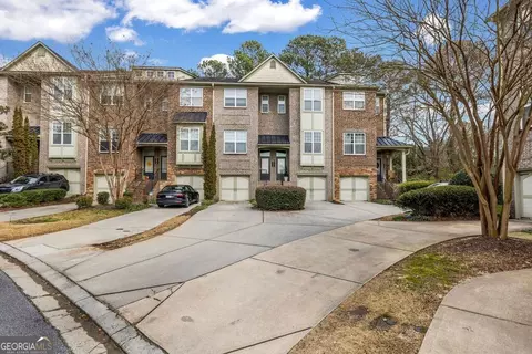 1992 Cobblestone Cir NE, Atlanta, GA 30319