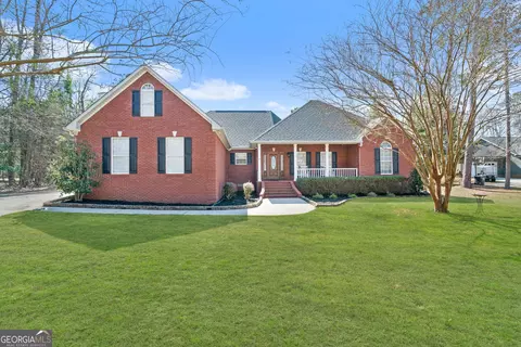 162 E Lakeview Dr NE, Milledgeville, GA 31061