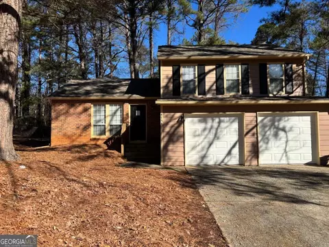 4754 White Oak Path, Stone Mountain, GA 30088
