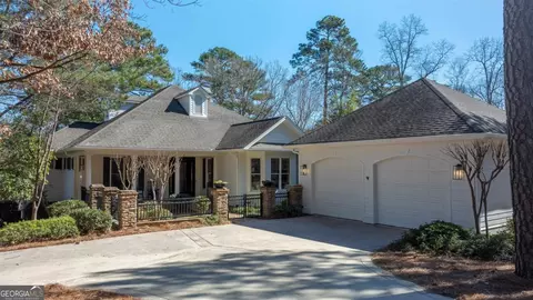 1151 Gussies Knl, Greensboro, GA 30642