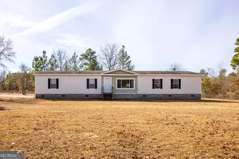 12 Governors Dr, Box Springs, GA 31801