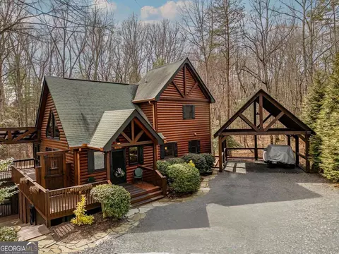 80 N Hiawatha Trl, Blue Ridge, GA 30513