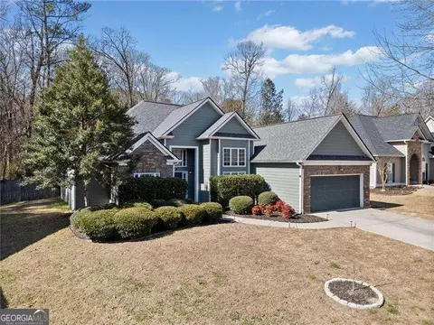 33 Parklin Dr, Hiram, GA 30141