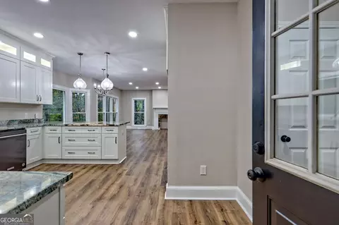 Entry Way - 129 Bend N Hickory Rd, Toccoa, GA 30577 photo 2 of 8