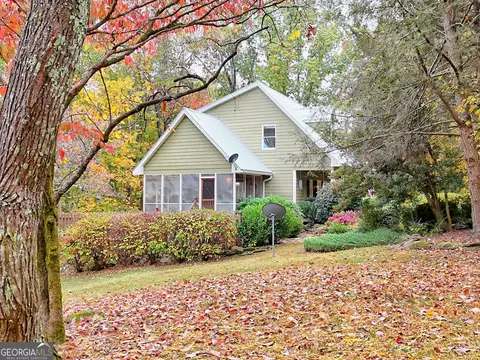 Exterior - 129 Bend N Hickory Rd, Toccoa, GA 30577 photo 3 of 36
