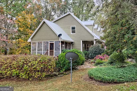 Exterior - 129 Bend N Hickory Rd, Toccoa, GA 30577 photo 5 of 36