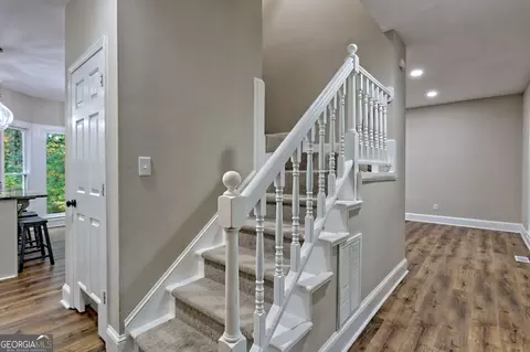 Entry Way - 129 Bend N Hickory Rd, Toccoa, GA 30577 photo 1 of 8