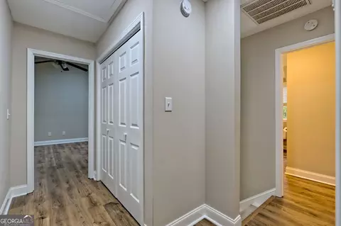 Entry Way - 129 Bend N Hickory Rd, Toccoa, GA 30577 photo 5 of 8