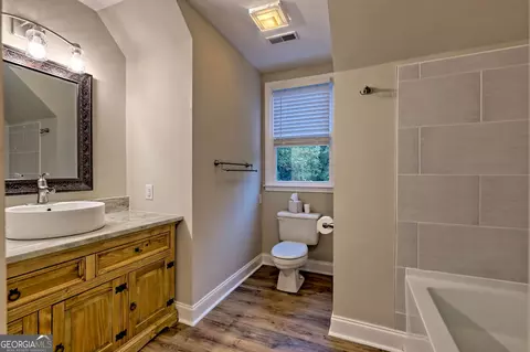 Bath - 129 Bend N Hickory Rd, Toccoa, GA 30577 photo 6 of 8
