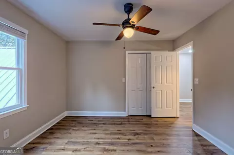 Bedroom - 129 Bend N Hickory Rd, Toccoa, GA 30577 photo 2 of 4