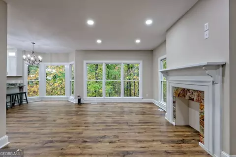 Living - 129 Bend N Hickory Rd, Toccoa, GA 30577 photo 2 of 2