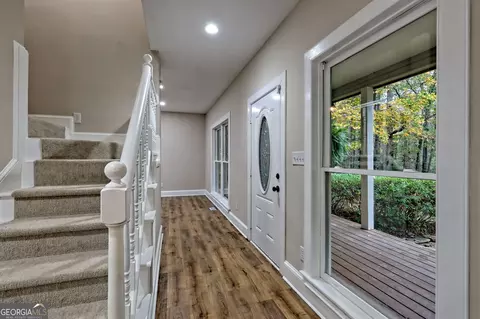 Entry Way - 129 Bend N Hickory Rd, Toccoa, GA 30577 photo 4 of 8